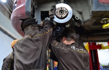 Установка коробки Сузуки Свифт