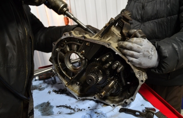 Ремонт коробки и замена сцепления Сузуки Свифт (подробные фото)