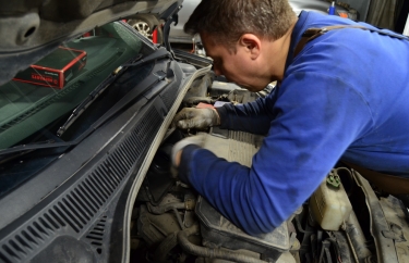 Замена воздушного фильтра Сузуки СХ4